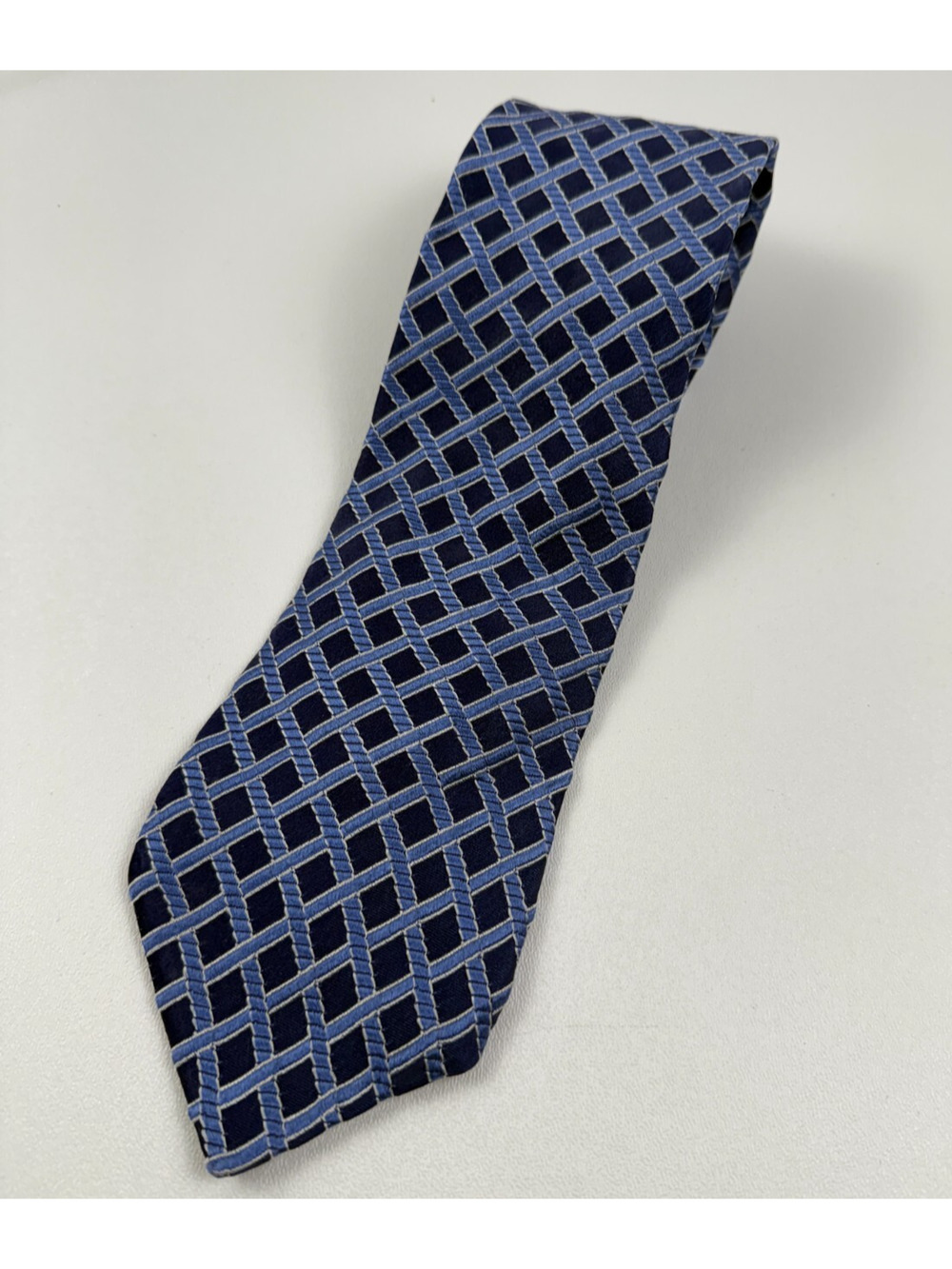 Tommy Hilfiger Men 100% Silk Traditional Neck Tie Multicolor NWOT